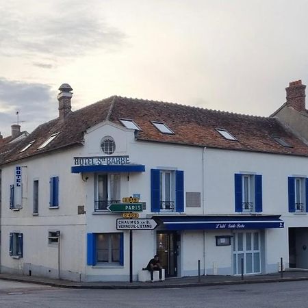 Hotel Sainte-Barbe Guignes-Rabutin ภายนอก รูปภาพ