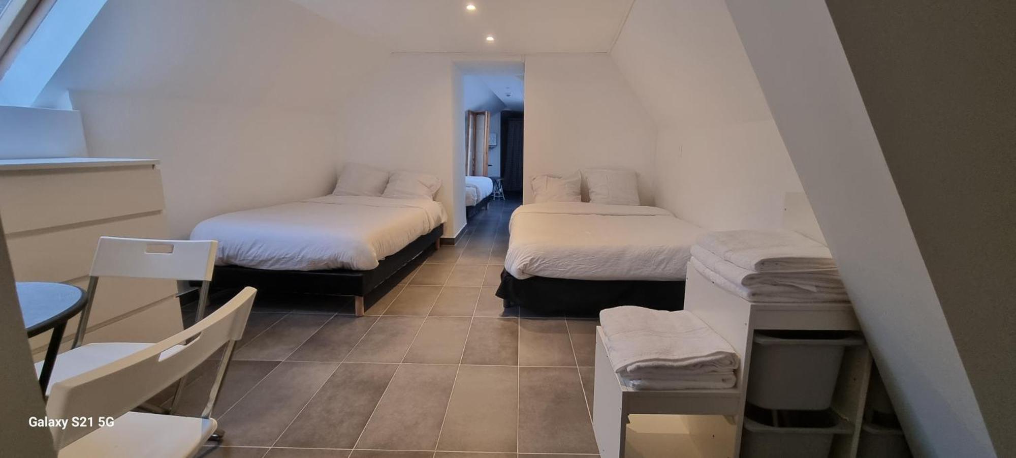 Hotel Sainte-Barbe Guignes-Rabutin ภายนอก รูปภาพ